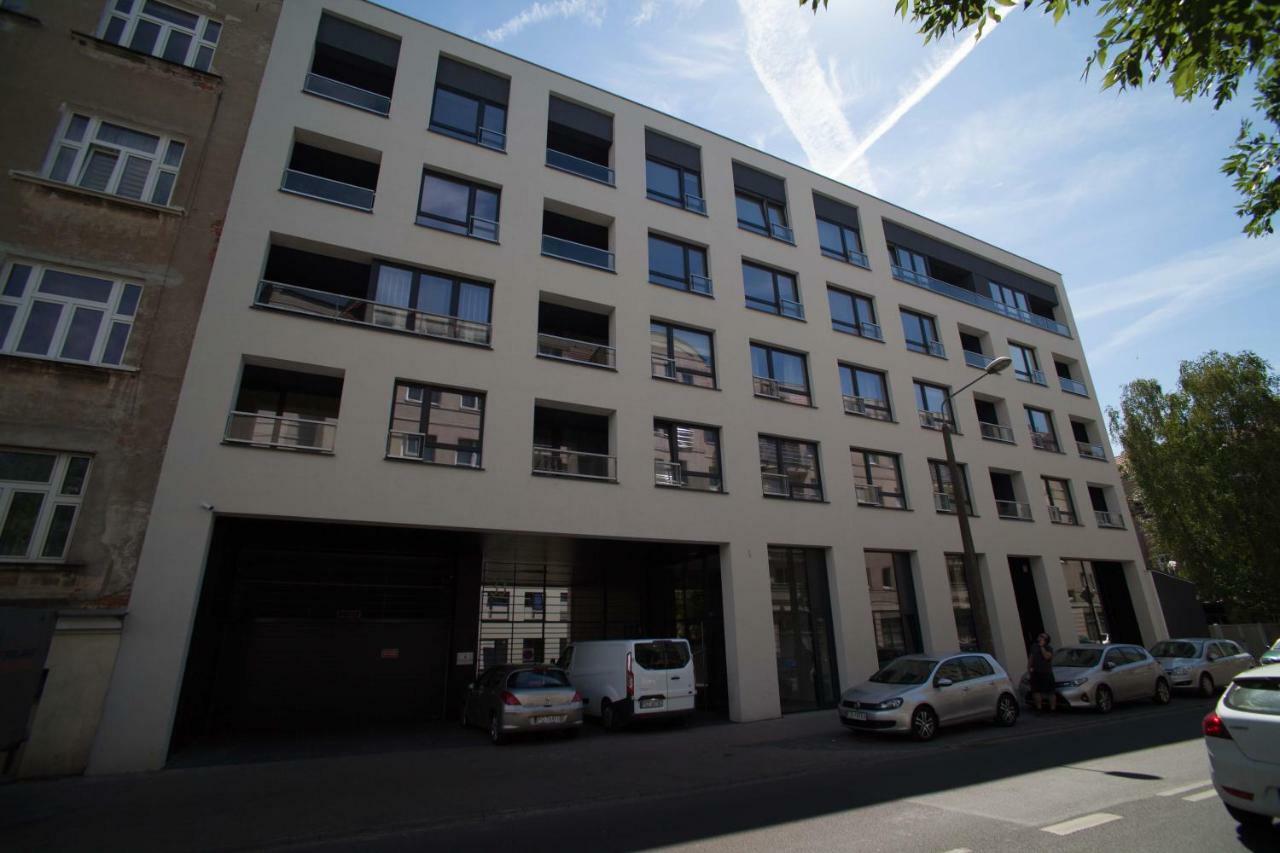 Lux Apart Przemysłowa